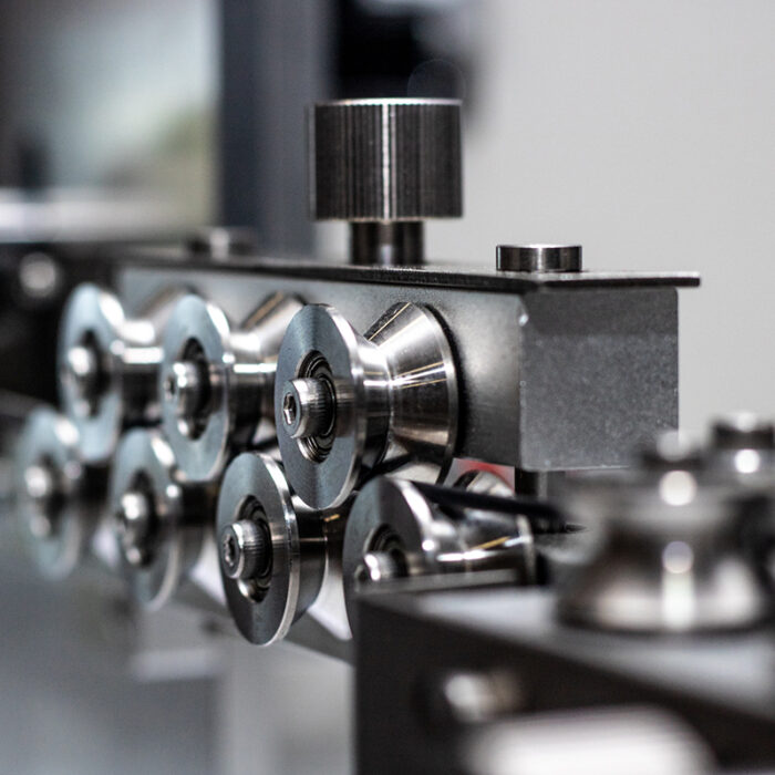 Machine automatique à couper les fils Servo BZW-882DJ + imprimante pour le marquage des câbles Rouleaux de guidage