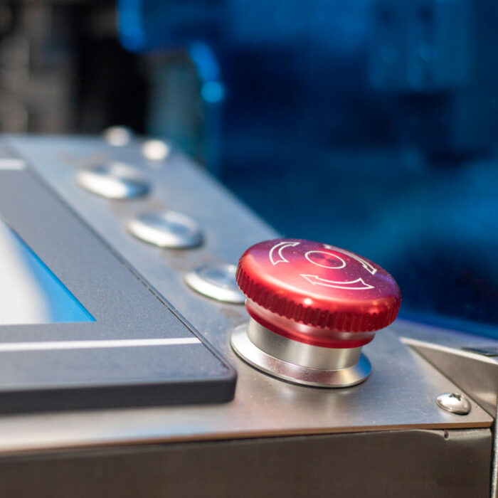 Machine automatique pour couper, tordre et étamer le fil BZW-887