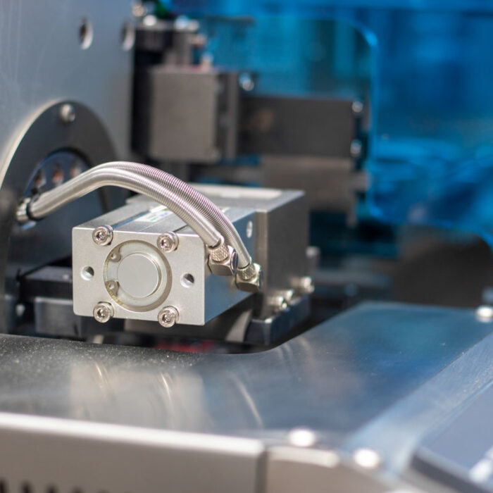 Machine automatique pour couper, tordre et étamer le fil BZW-887